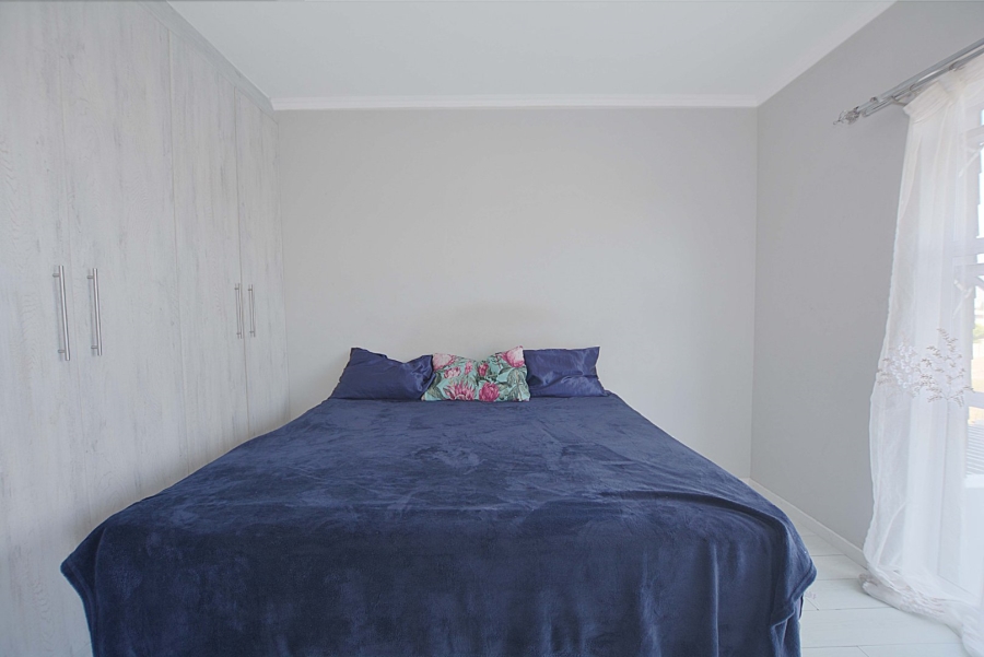 2 Bedroom Property for Sale in Table View Western Cape
